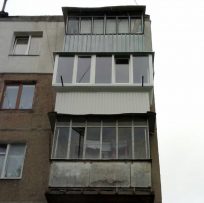 скління балкона Львів Ваш Балкон