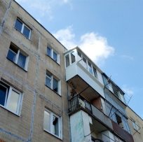 Заскління балкона у Львові з ремонтом 14
