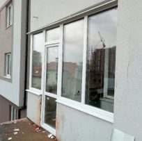 Скління балкона з виходом на терасу у Львові 5