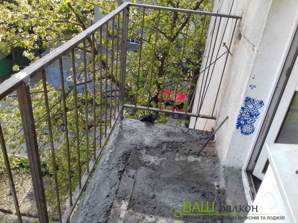 Увеличение балкона по плите Львов