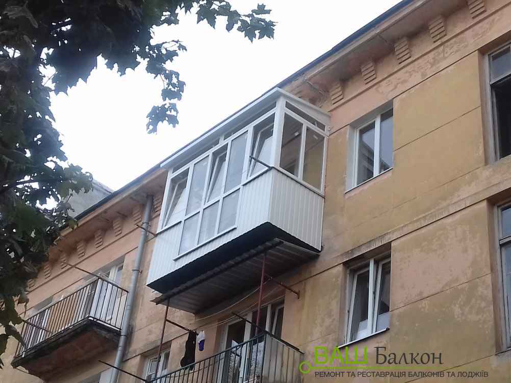 Остекление балкона с расширением по плите Львов