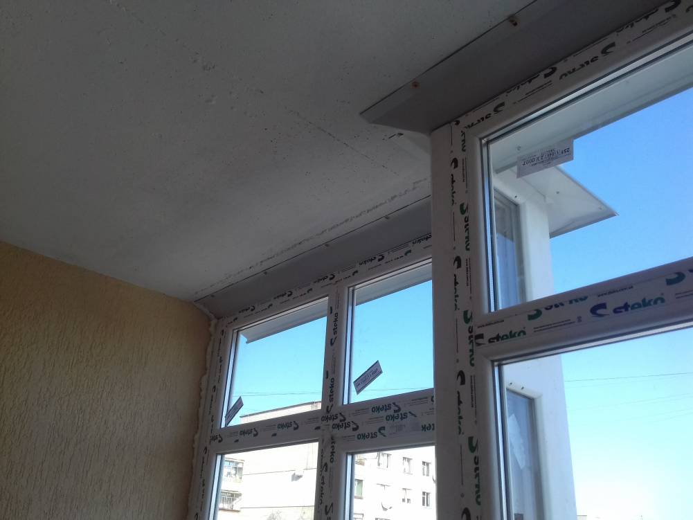 Установка металлопластиковых окон на балкон Львов