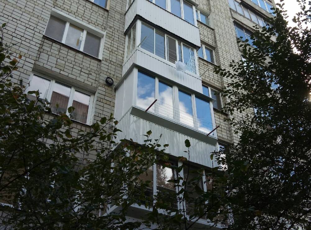 Ремонт балкона с расширением плиты Львов