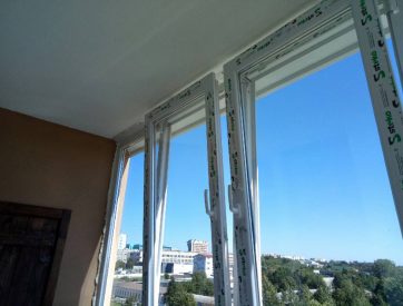 скління балкона Львів Ваш Балкон