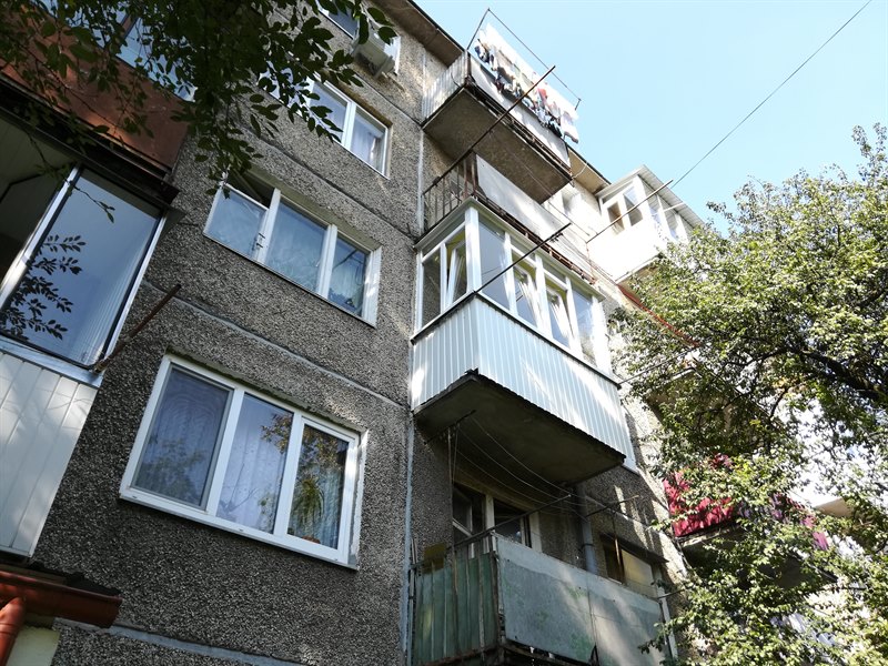 Обшивка балкона з заскленням Львів