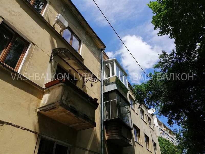 Ремонтні роботи балкона у Львові