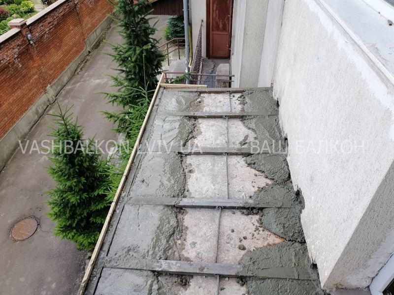 Винос балкона по підлозі Львів – Ваш Балкон