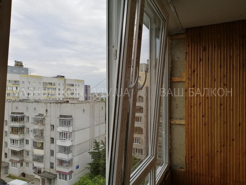 Скління лоджії в Сихівському районі Львова – Ваш Балкон