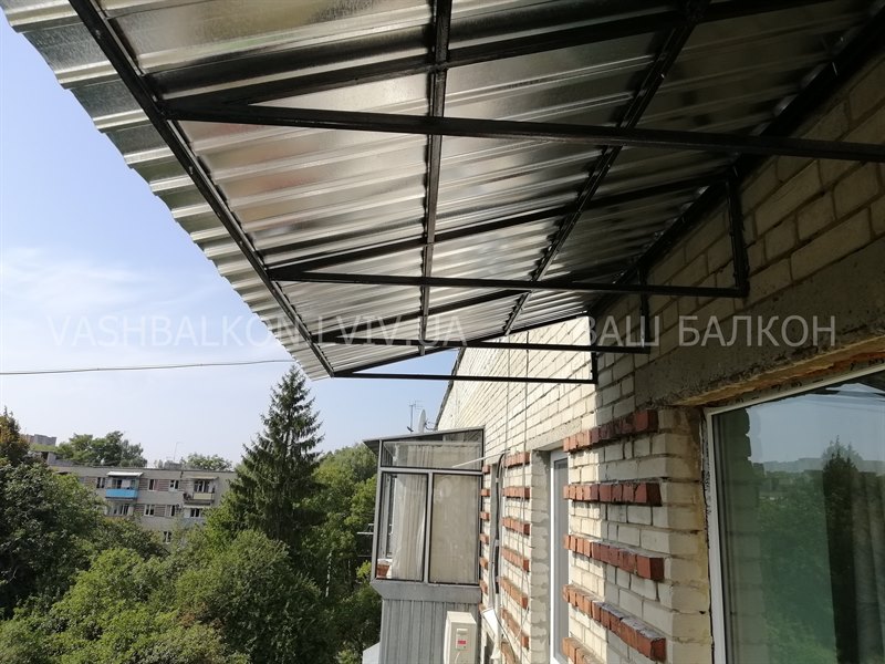 Встановлення даху над балконом Львів – Ваш Балкон