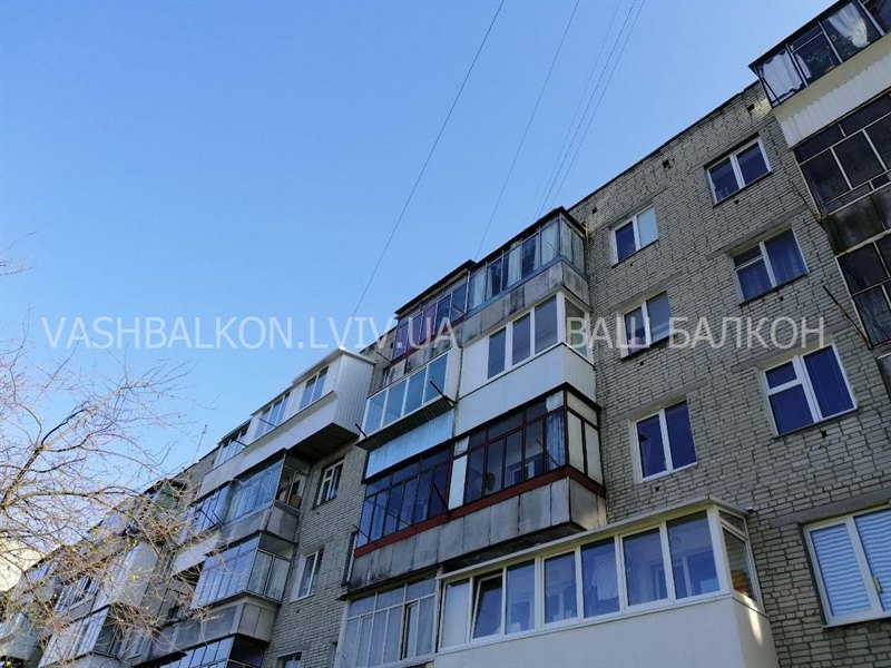Скління балкона на 4 поверсі Львів