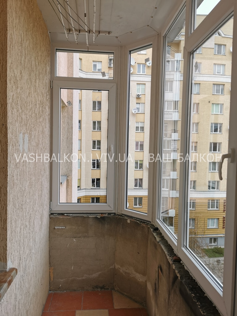 Засклити балкон Львів