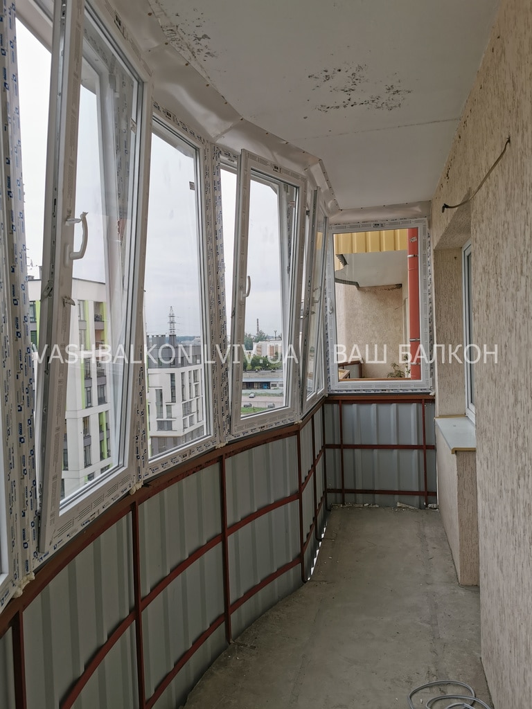 Изготовление окон на балкон во Львове